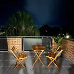 Beautiful Syd Central 3Bedrooms Home With Free Parking