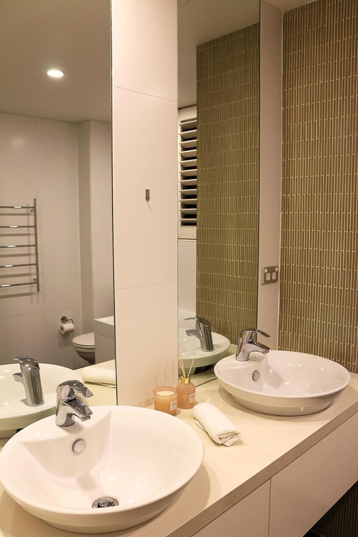 Beautiful Syd 3bedrooms With Free Parking *